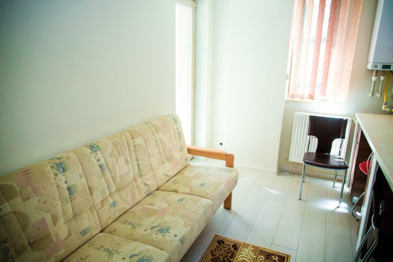 Apartament Calea Bucuresti ปีเตช ภายนอก รูปภาพ