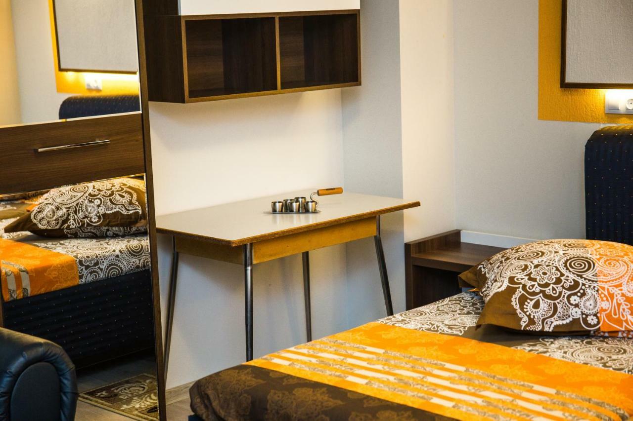 Apartament Calea Bucuresti ปีเตช ภายนอก รูปภาพ